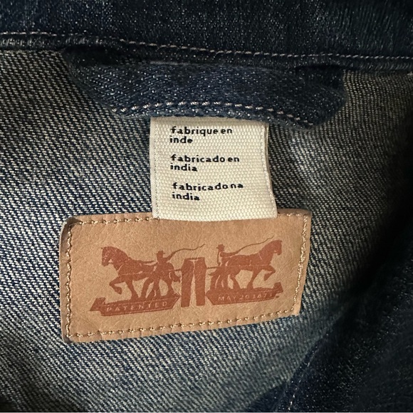 Women’s Classic Levi’s Denim Jean Jacket Medium - Picture 6 of 11